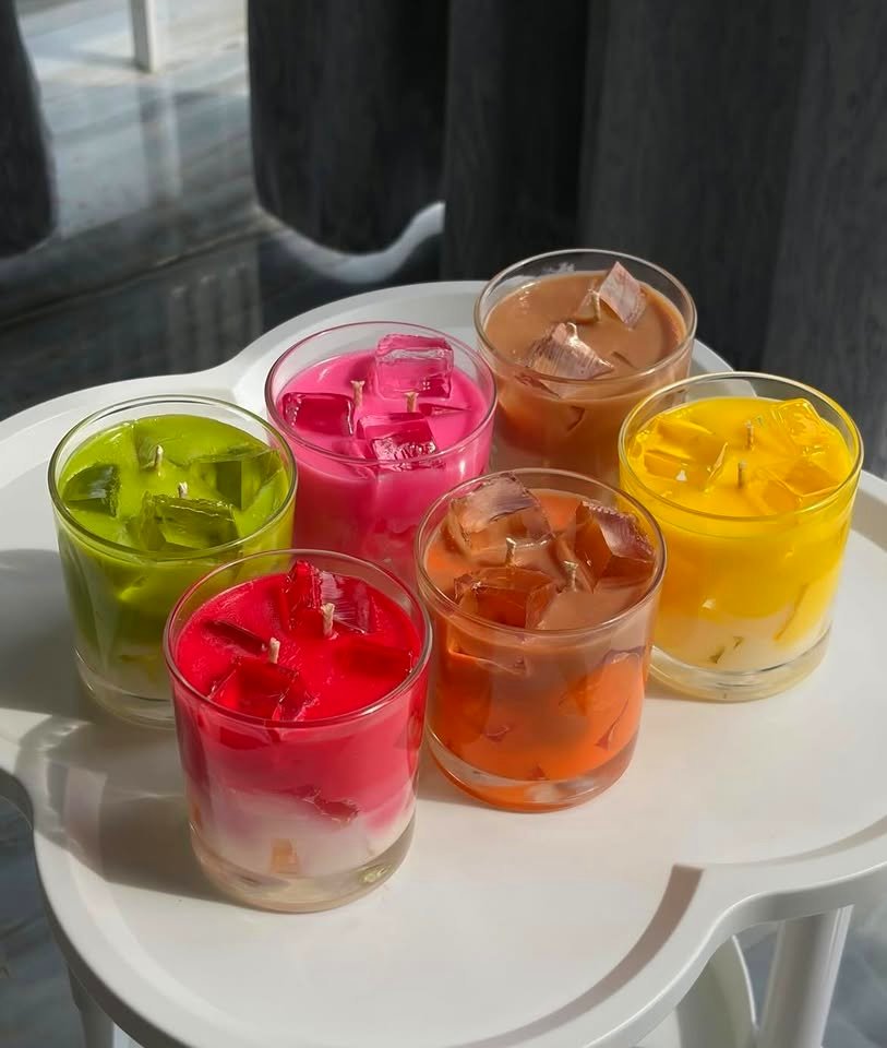 Matcha свещ в съд